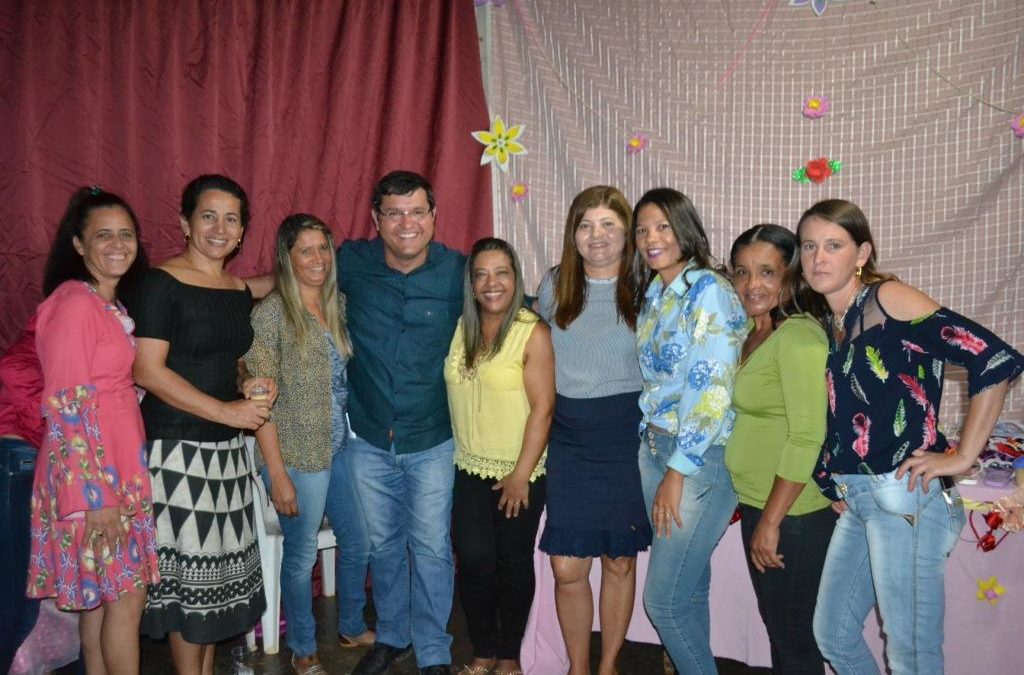 Prefeitura de Guanambi entrega certificados do Mutirão Social na zona rural de Morrinhos