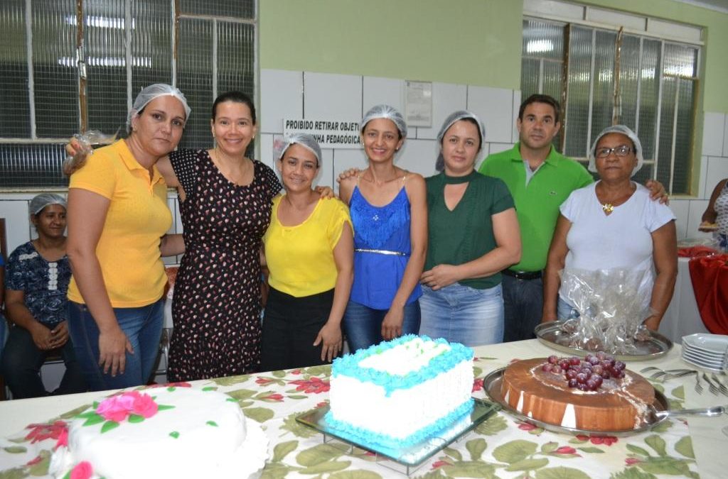 Guanambi – Secretaria encerra cursos na cozinha pedagógica